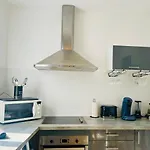 Apartment T1 Cosy Bien Equipe, Wifi, Centre D'angers Avec Vayny