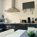 Apartamento T1 Cosy Bien Equipe, Wifi, Centre D'angers Avec Vayny