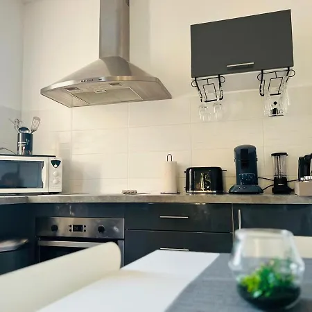 Apartment T1 Cosy Bien Equipe, Centre D'angers